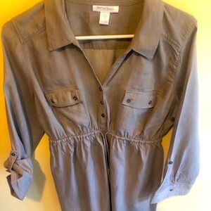 Motherhood Maternity Gray Button-Up Top